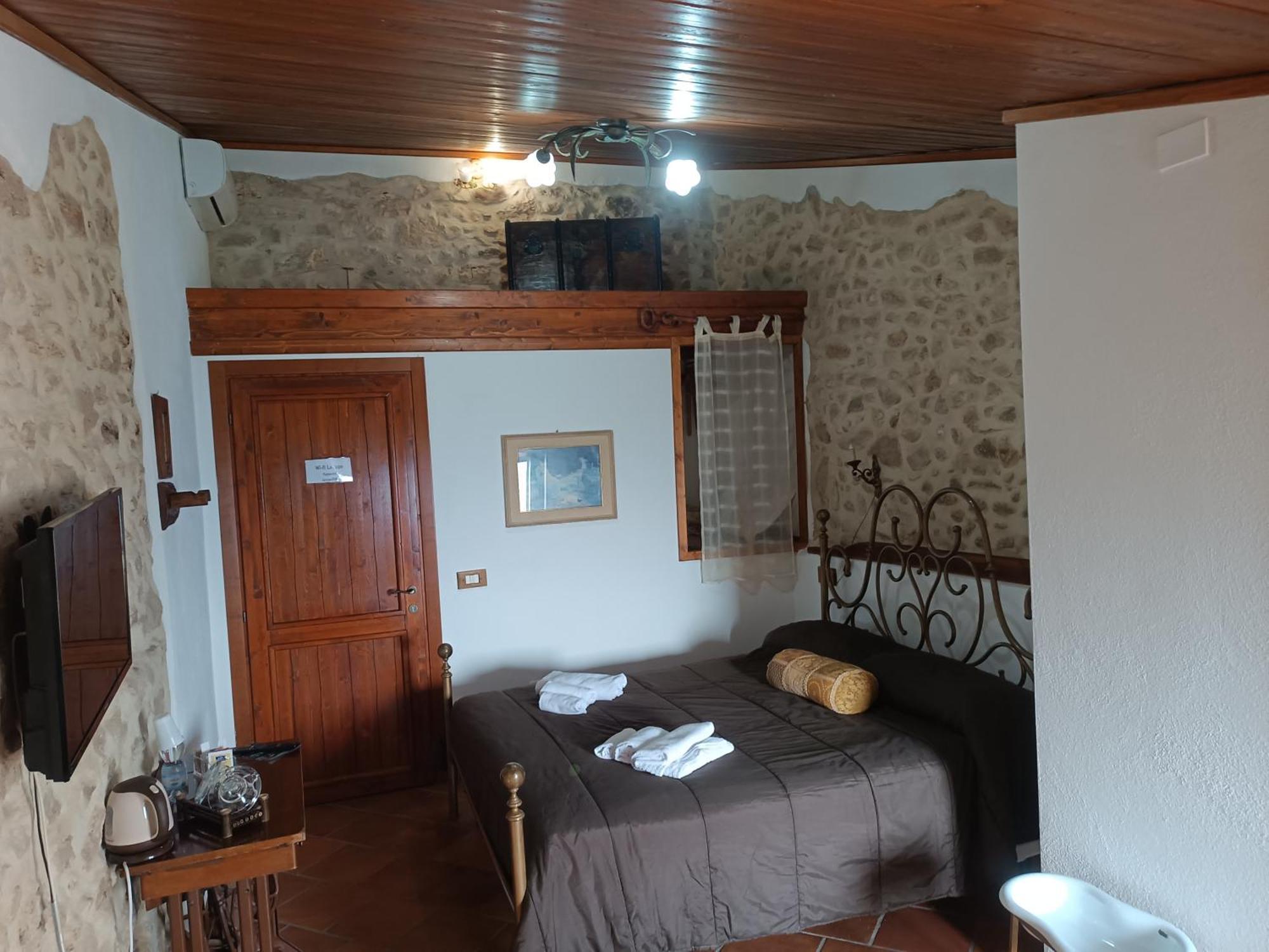 La Rupe Bed And Breakfast 노르마 객실 사진