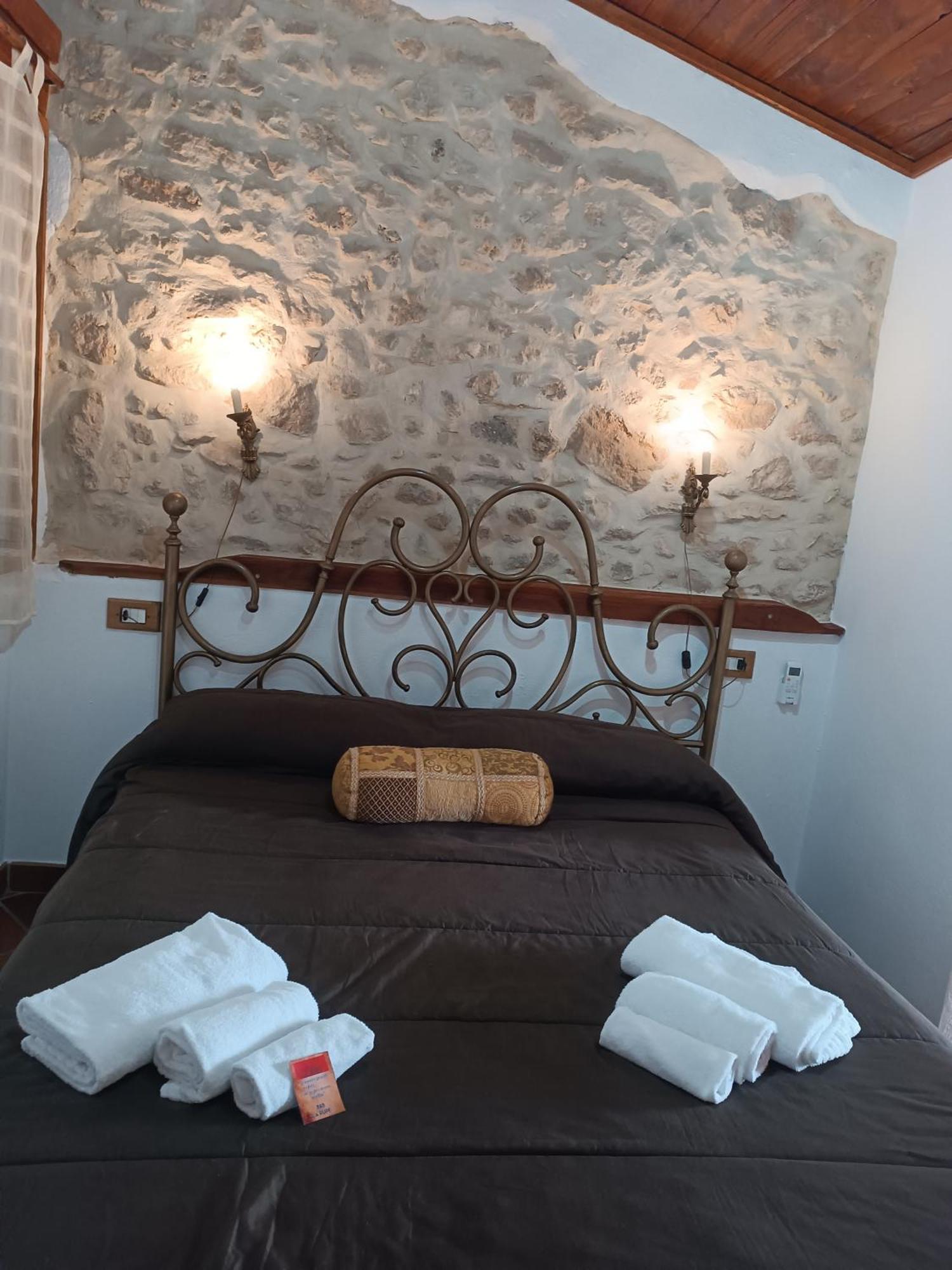 La Rupe Bed And Breakfast 노르마 객실 사진