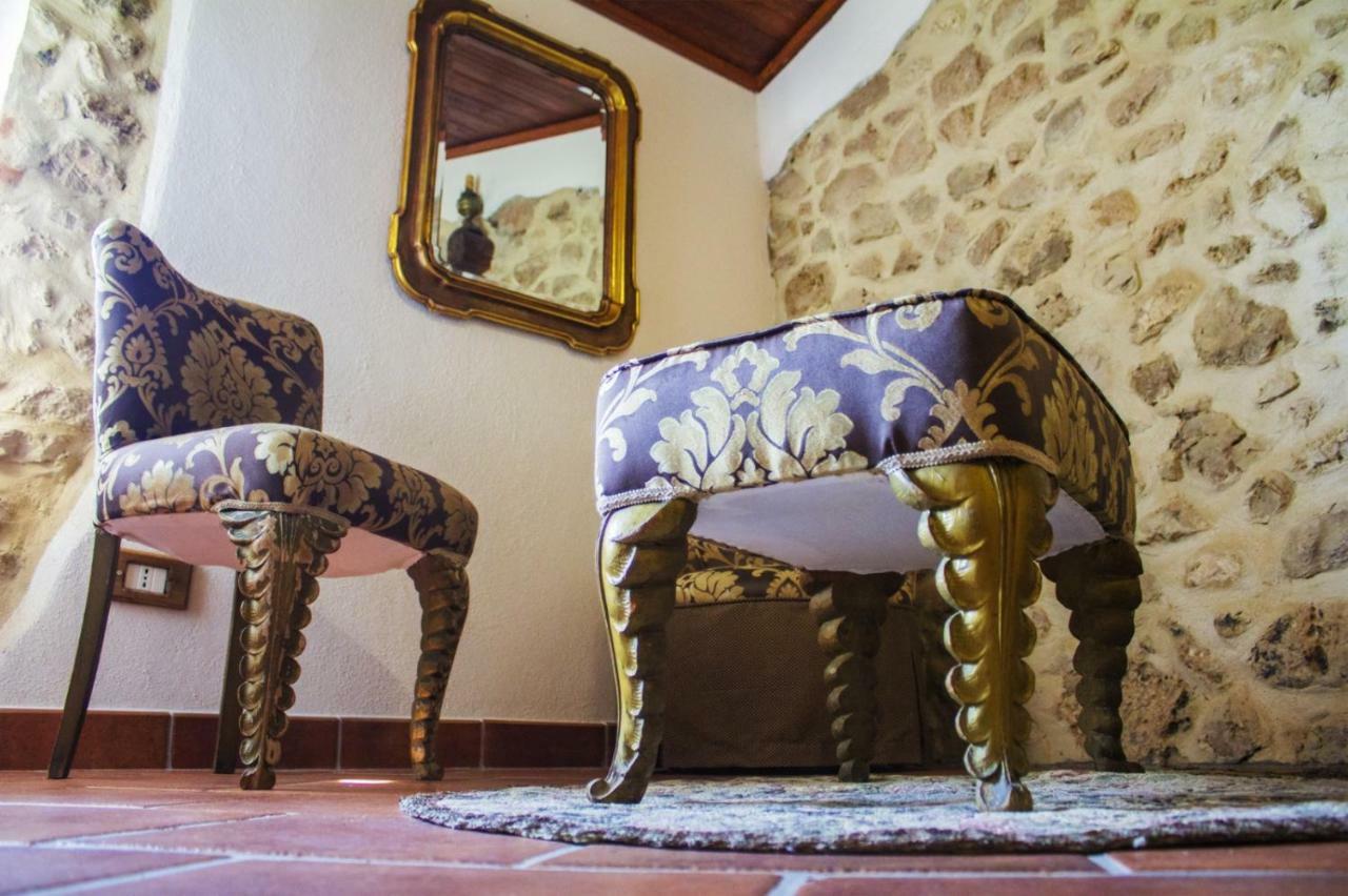 La Rupe Bed And Breakfast 노르마 외부 사진