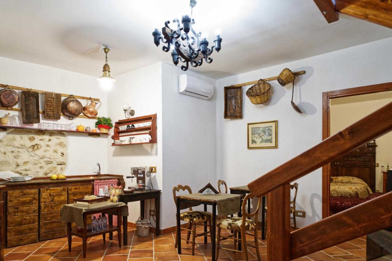 La Rupe Bed And Breakfast 노르마 외부 사진